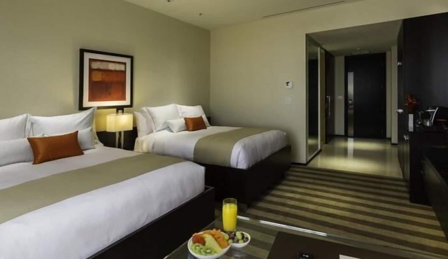 Near Miami International Airport! Outdoor Pool, Close to Best Restaurants