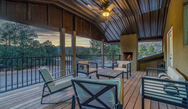 Near Midtown, Balcony with Mountain Views, Game Room, DiscGolf, UTV Parking