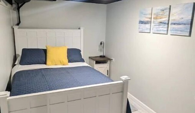 Near Midway Newly remodeled