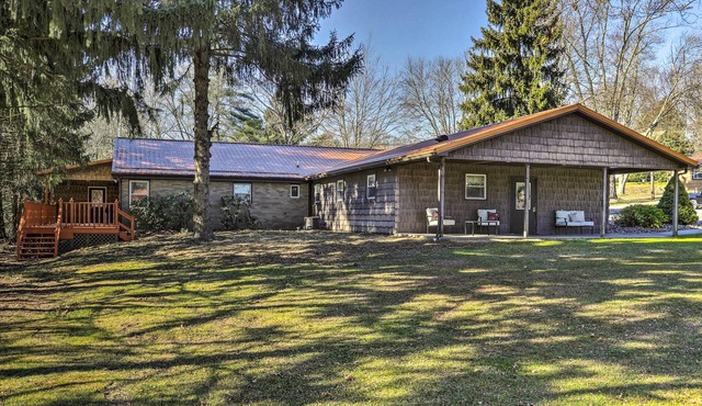 Near Mines & Meadows: Spacious Home w/Game Room