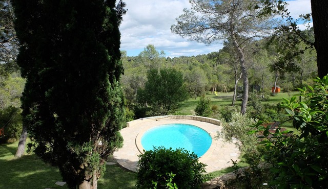 Near Montpellier Mas CLIMATISE 2 hectares (reduced group/price)