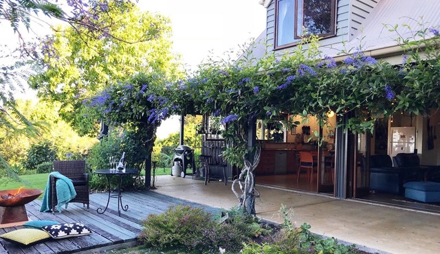 NEAR MONTVILLE . LATE CHECK-OUT ON SUNDAYS OF 5pm . when booking a weekend