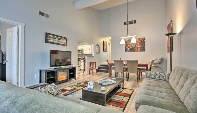 Near Mt Airy Casino: Mount Pocono Condo w/Balcony