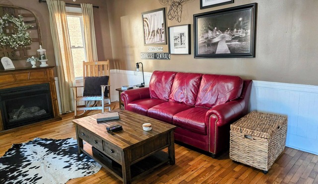 Near Murphy River Walk: Historic Downtown Home!
