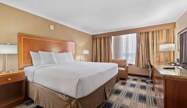 Near NYC - Cozy King Suite Prime Location Premium Comfort