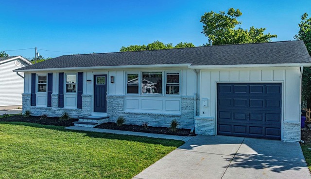 Near Ocean City Beaches, Prime Somers Point Location & Screened Porch