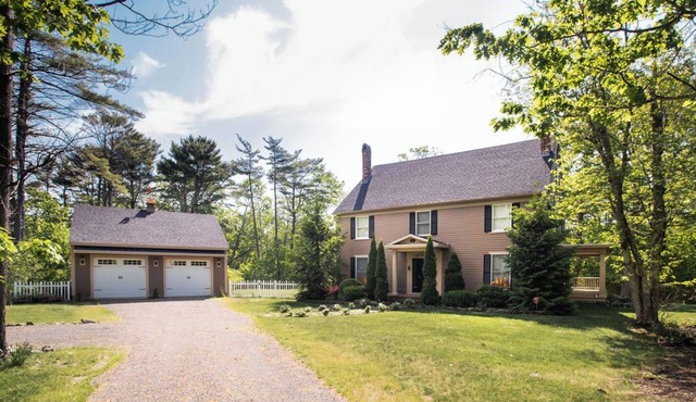Near Ogunquit Beach & York Beach, The Cliff House and Cape Neddick Country Club