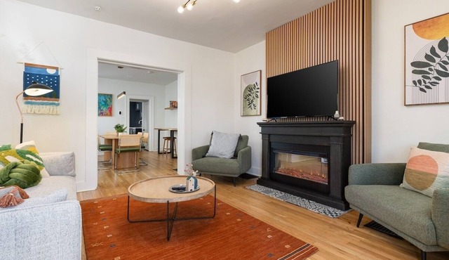 Near OSU-Short North-DT| 20 Guests | Stylish Home