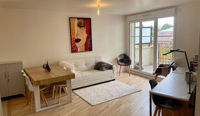 Near Paris - Beautiful new apartment CLAMART - TRAM and Metro access