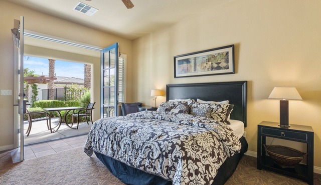 Near Pool! Deluxe King Casita, Pet Friendly! - (C72)