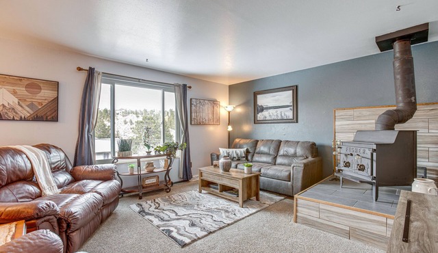 Near Red Rocks, Hiking & Skiing: Kittredge Condo!