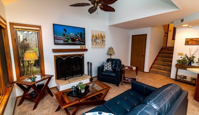 Near Resort, Owners' Club, Golf, Association Pool and We're Dog Friendly!