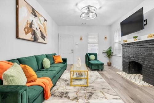 Near River St, Forsyth & DT - Stylish - Free Parking