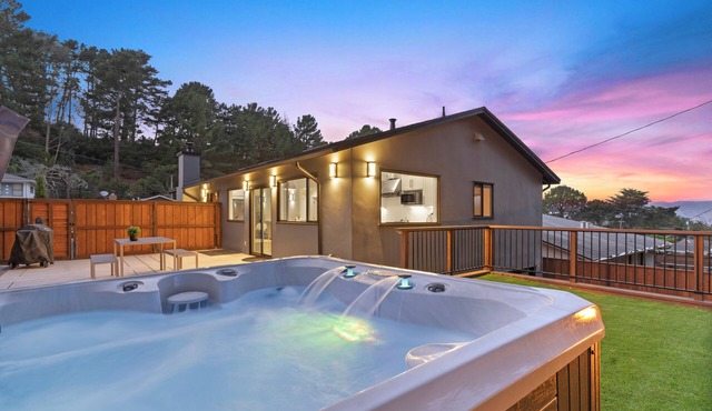 Near SFO! Clean & Spacious Hot Tub w/Stunning Views