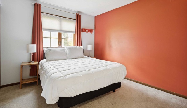 Near Shopping & Dining- The South Bend Bungalow