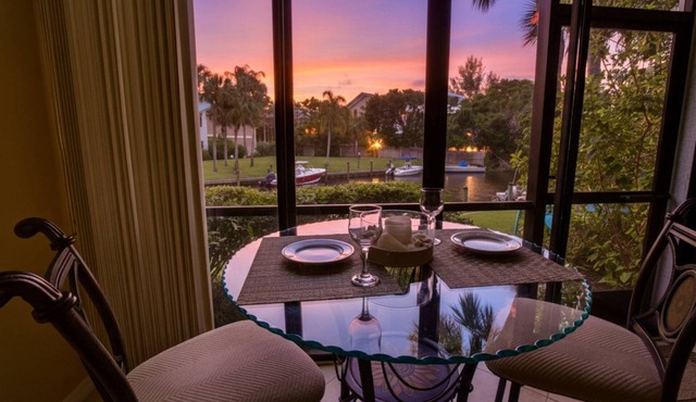 Near Siesta Beach, Heated Pool w/BBQ, Parking, Dog Friendly, Boat Dock