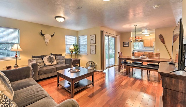 Near Skiing & Hiking: Inviting Retreat in Victor!