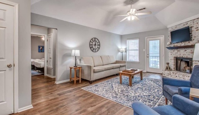 Near State-Park & Downtown - Sunset Trace Bungalow