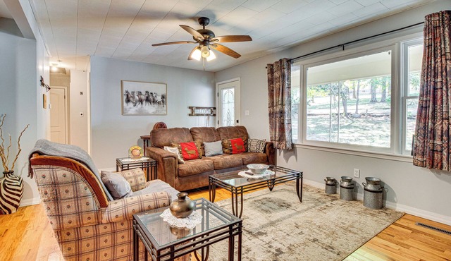 Near State Park & Spring River: Family Gem w/Yard