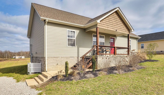 Near State Parks & Dtwn: Quaint Sparta Home!