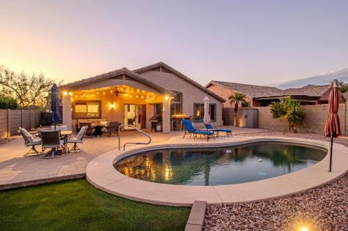 Near Superstition Hiking! Gold Canyon Home w/Pool