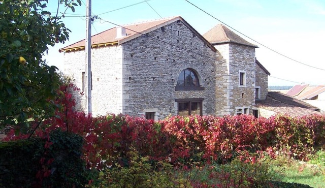 Near Taize-4 kms -'LE TINAILLER' Character Stone House-8 Sleeps