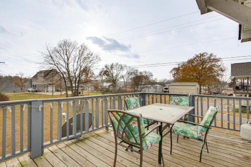 Near Tennessee River! Pet-Friendly Family Cottage!