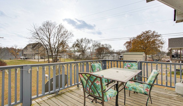 Near Tennessee River! Pet-Friendly Family Cottage!