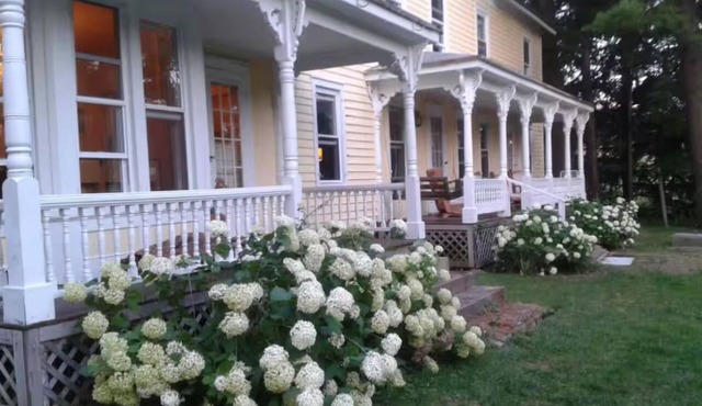 Near The Baseball Hall of Fame, Glimmerglass Opera and Dream Park Baseball Camp
