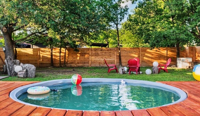 Near the Domain w/Beautiful Backyard