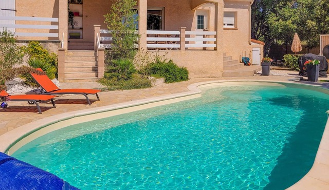 Near the city of Montpellier you will find this tasteful and family-friendly vacation home with swim