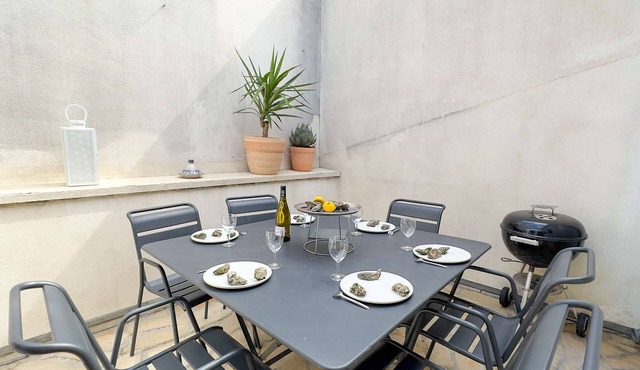 Near the village, pretty house with floor