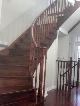Near Toronto Pearson Airport Queen Room