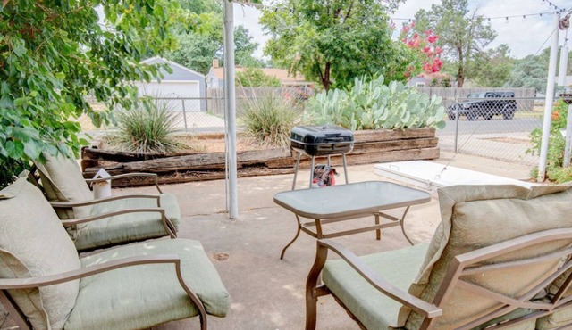 ✪Near TTU✪ Cozy Boho Bungalow✪1 BD/1 Bath✪