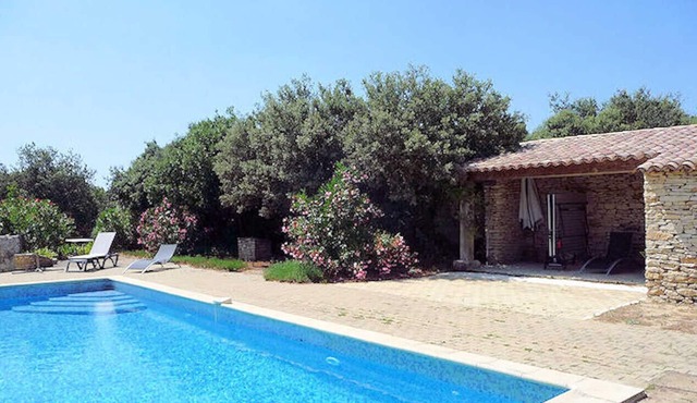 Near Uzès, stone house with big private pool and tennis (shared use)