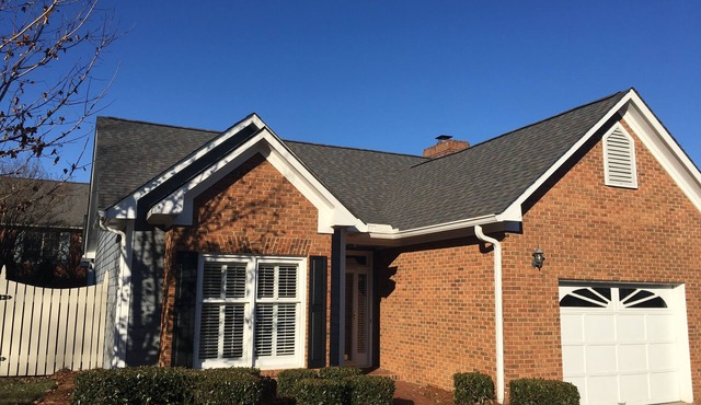 Near Wake Forest University, high ceilings, lovely 4 bedroom 3 bath