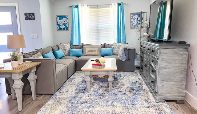 Near White Rock Lake and Arboretum, Relax and Clean 5 Bedrooms