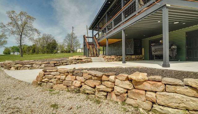 Near Wineries: Country Condo in New Haven