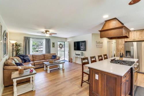 Near Woodland Lake Park: Home w/Fire Pit!