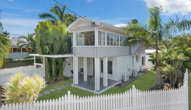 Neat and Tidy DS studio - Sturges St. U3