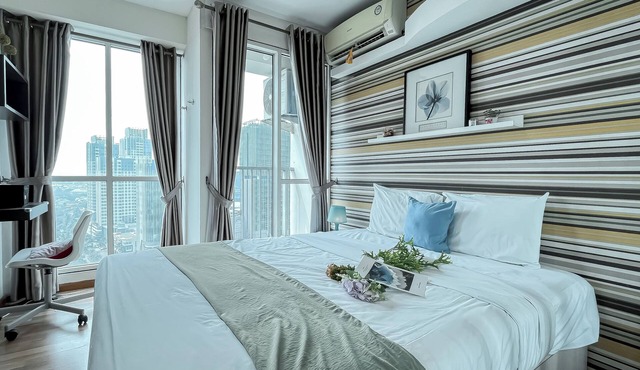 Neat Studio Room At Tifolia Apartment