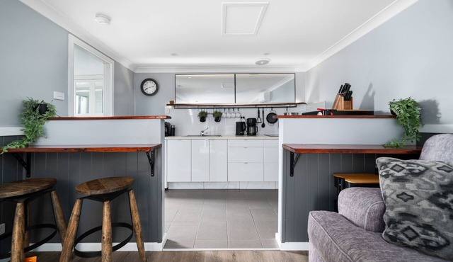 Neat & Tidy Studio with Firepit near Bathurst CBD