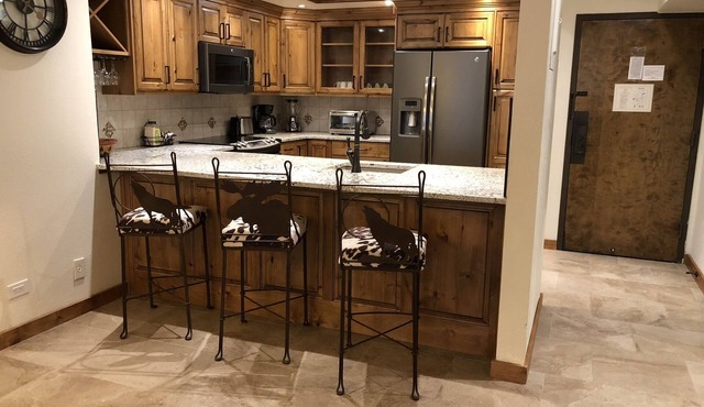 Need an escape from summer heat? Cool down in our cozy condo! Summer dates open!