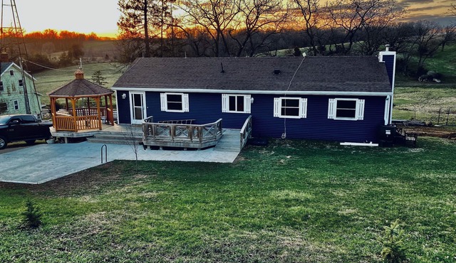 Need more space check out Ranch style farmhouse with a lower level suite