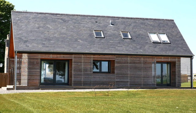 NEF-STEDI, family friendly, with hot tub in Inverurie