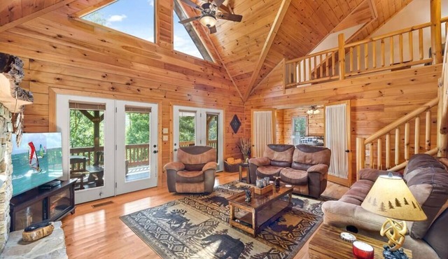 Neighborhood River Access-Pet Friendly-10 mins to Campbell Folk School/Casino