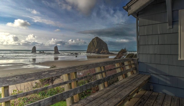 Neilson's at Cannon Beach - Oceanfront deck - Cannon Beach Property mgmt