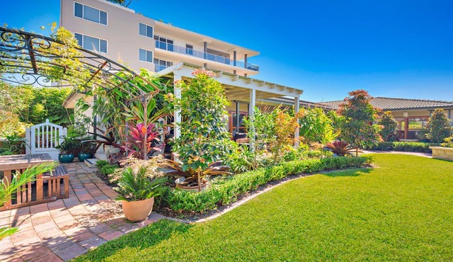 Nelson Bay CBD Oasis - 13 Government Rd