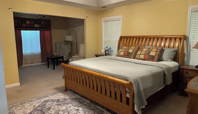 nEnjoyable 4-bedroom house in Dallas. Great place for the family & friends