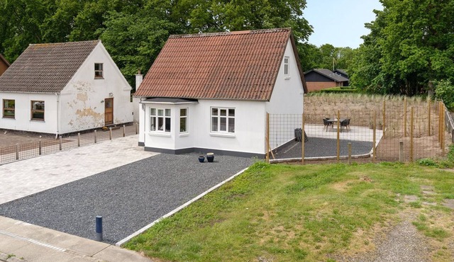 "Neno" - 2.2km from the sea by Interhome